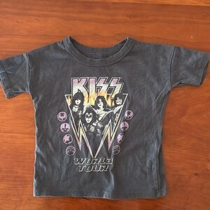 KISS Tee 2T